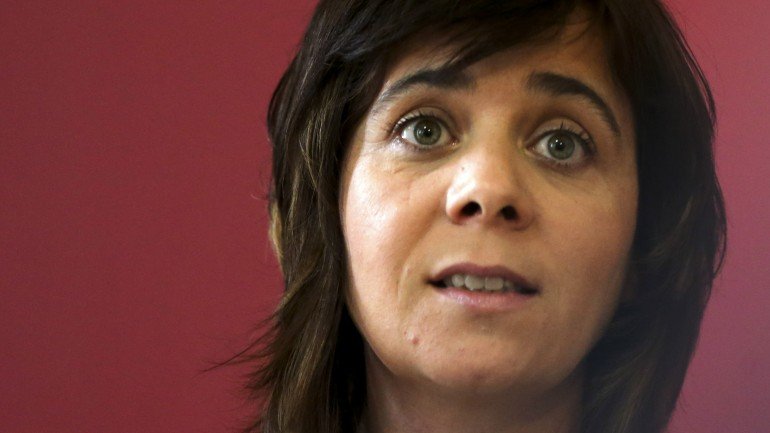 Catarina Martins critica “campanha vale-tudo” da coligação e do PS - 19184412_770x433_acf_cropped